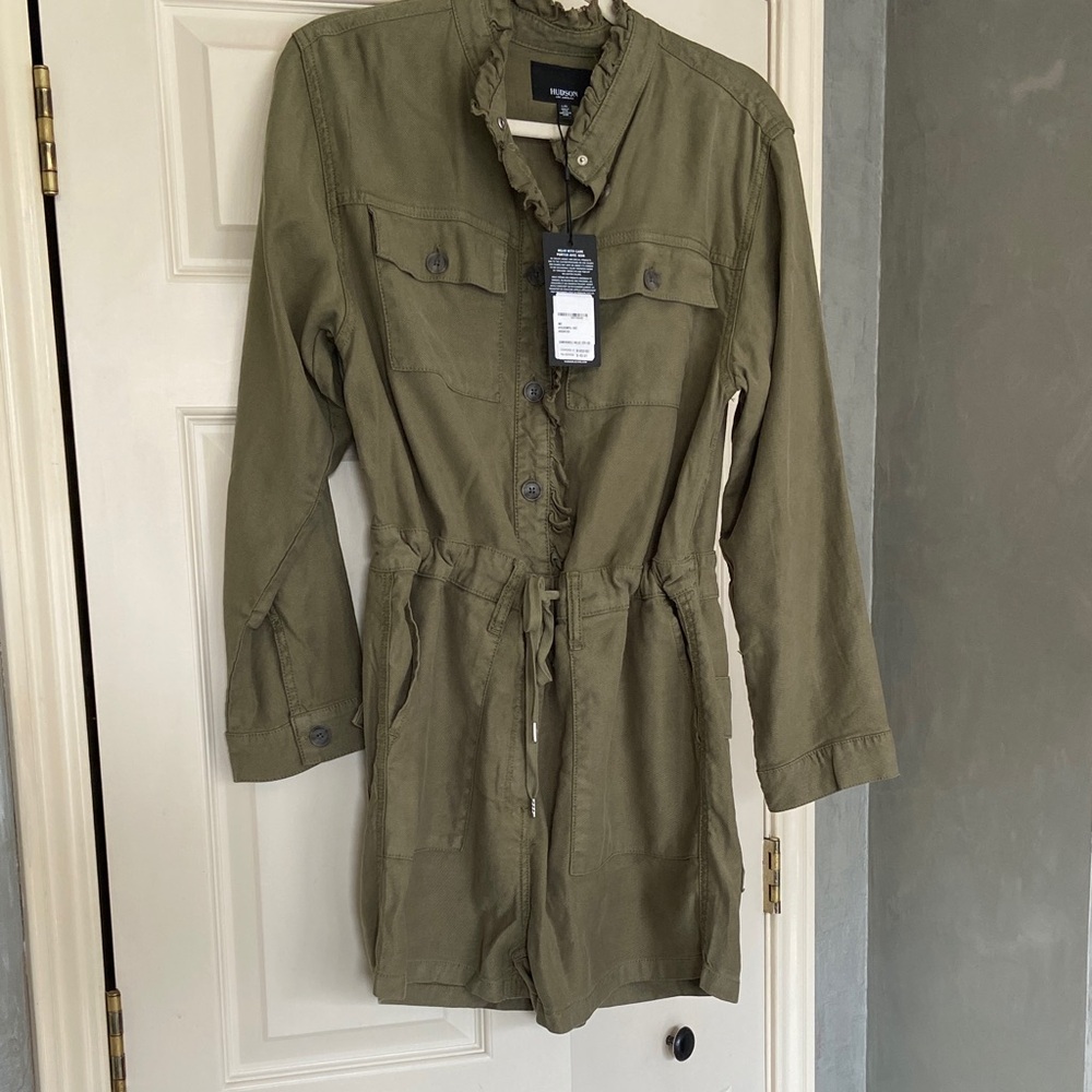Hudson Army Green Ruffled Women's long sleeve romper NWT - Picture 2 of 9